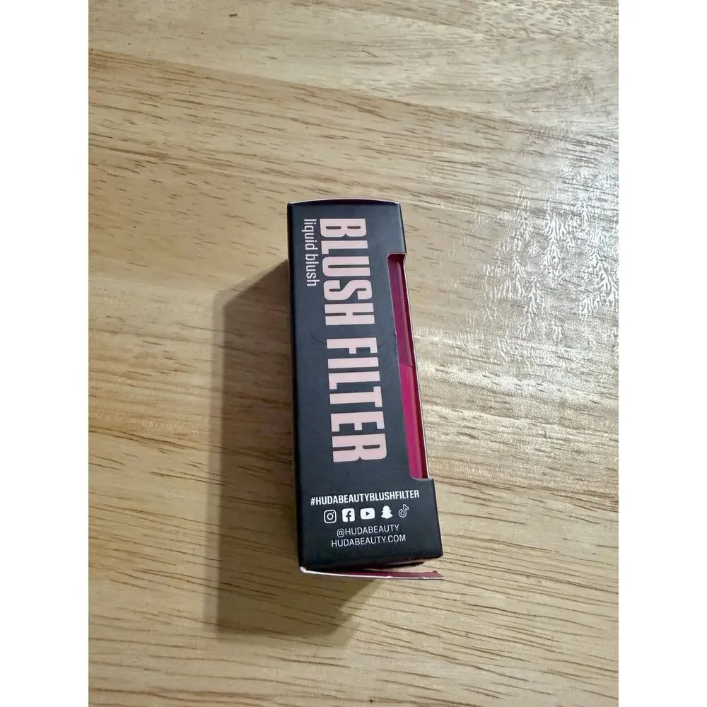NEW! HUDA BEAUTY Blush Filter Liquid Blush in Intense Guava - Full Size .15 oz.